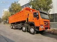 تم الانتهاء من شاحنة SINOTRUK HOWO 8 * 4 Dump TRUCK وجاهزة للشحن إلى الفلبين